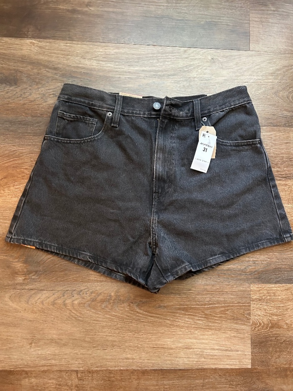 Levi's Black Denim Shorts Size 31 NWT